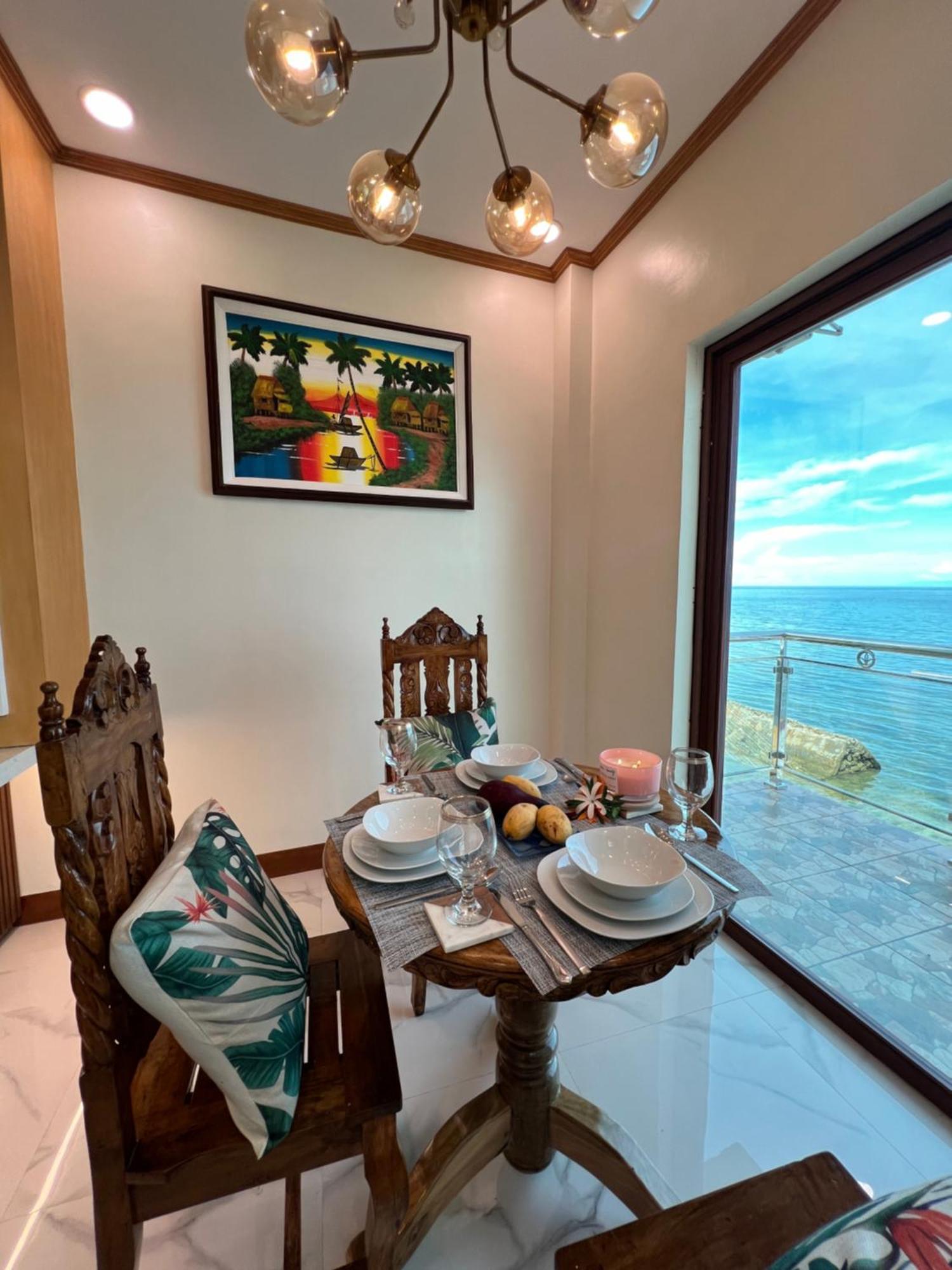 Luxury Vacation House Oceanfront In Lila, Bohol Otel Dış mekan fotoğraf